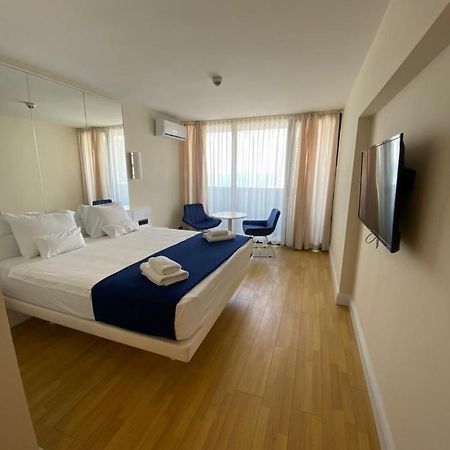 Апартаменты Orbi City Land Батуми Экстерьер фото